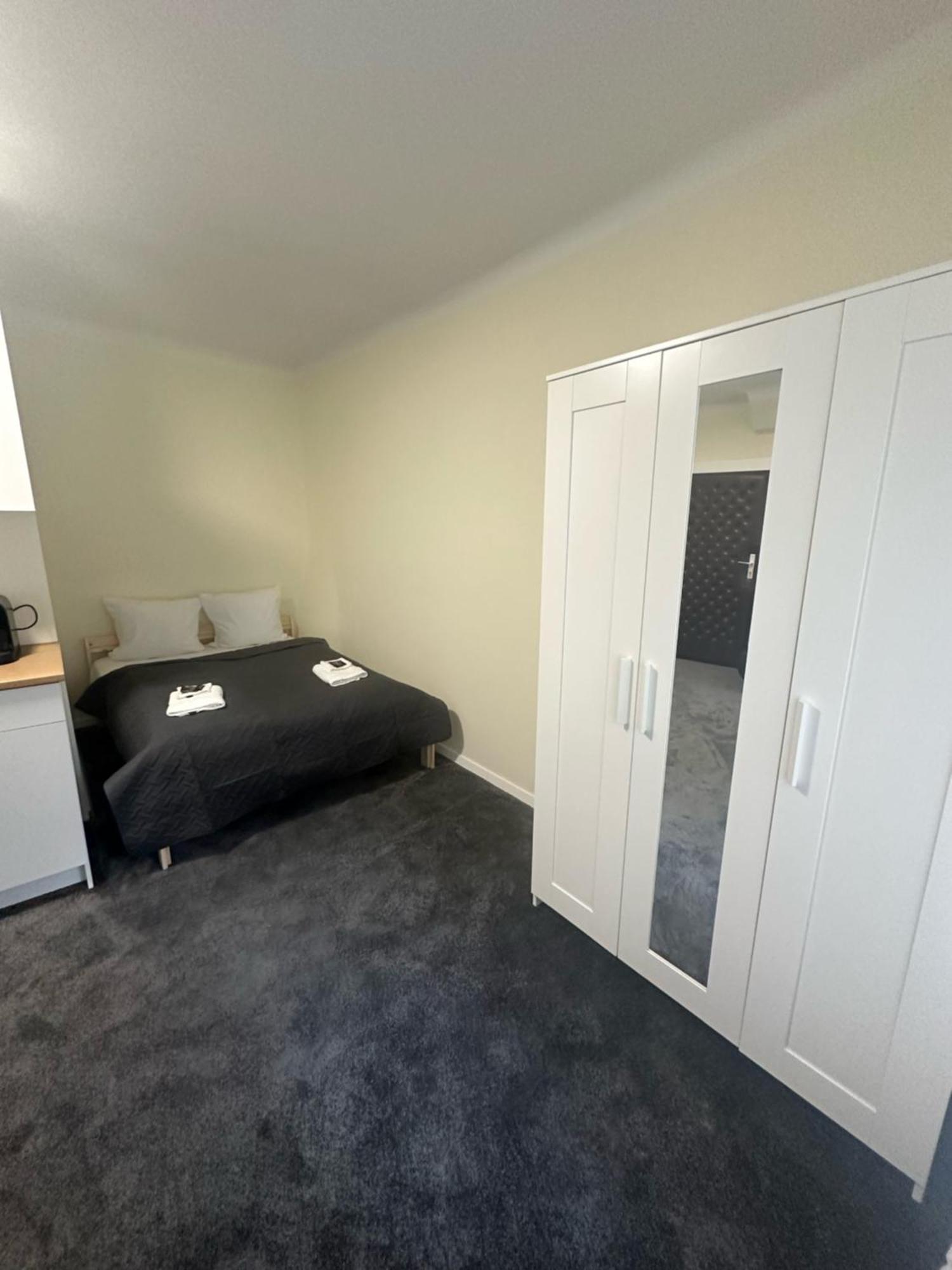 Datri Petite Suite 9 Wenen Buitenkant foto